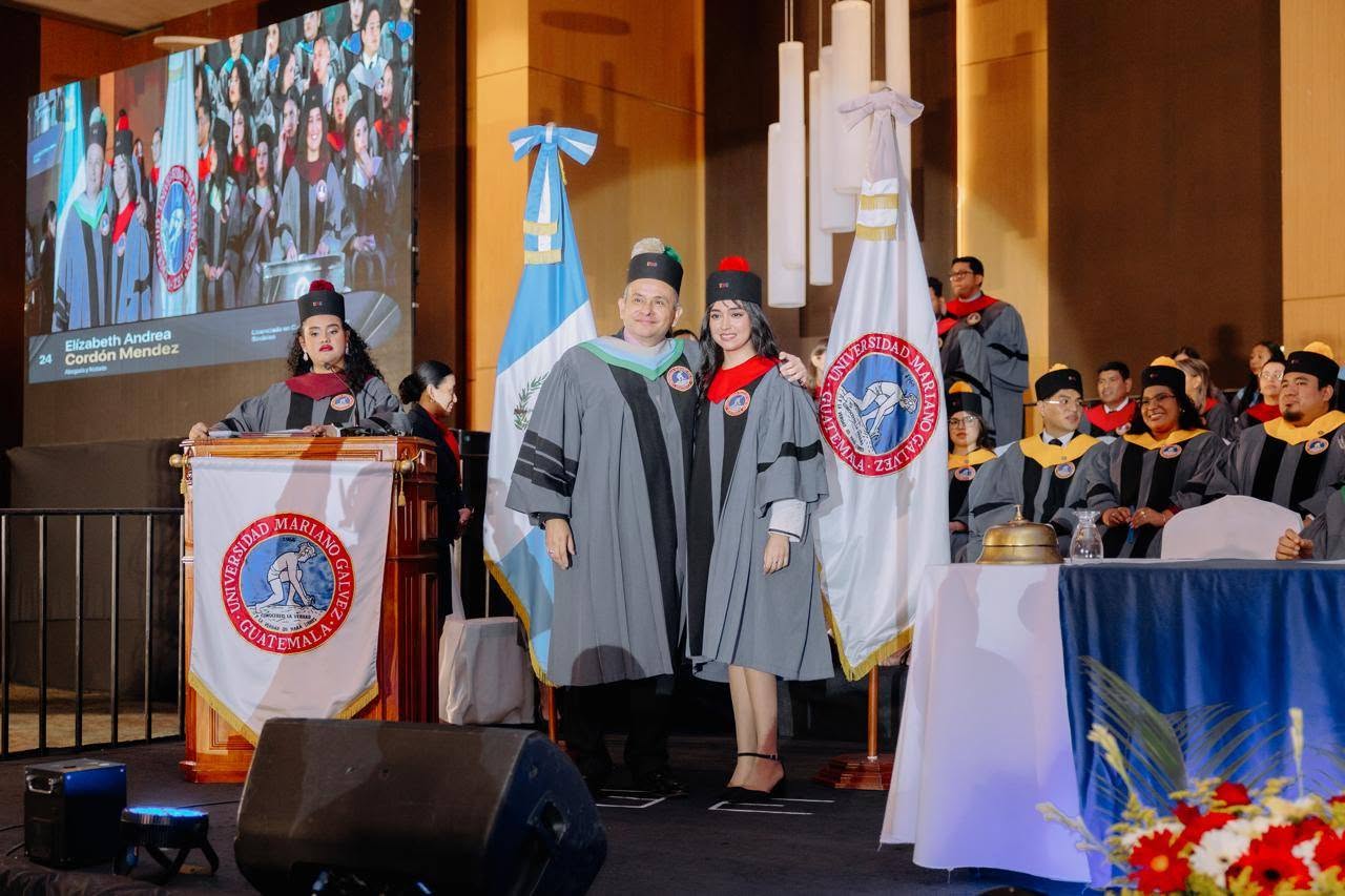 Graduación de alumnos UMG Nueva Concepción